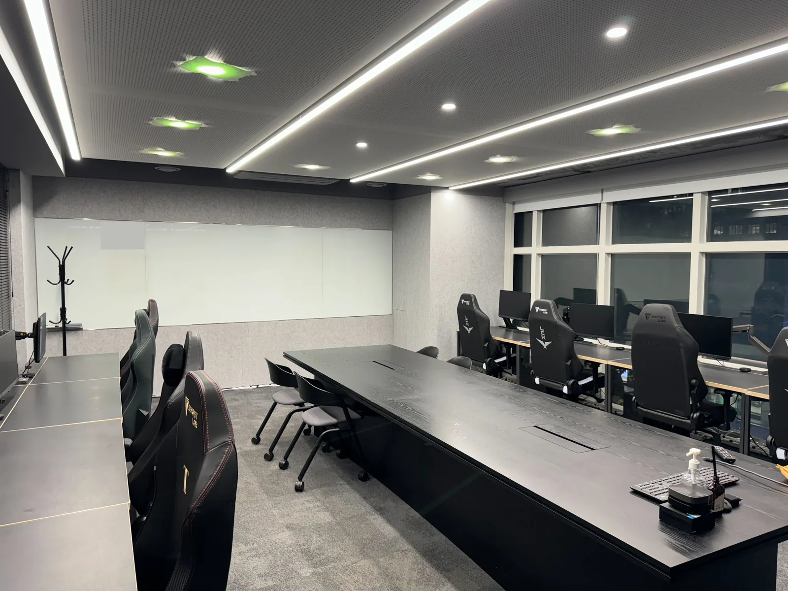 4F practice room with whiteboard